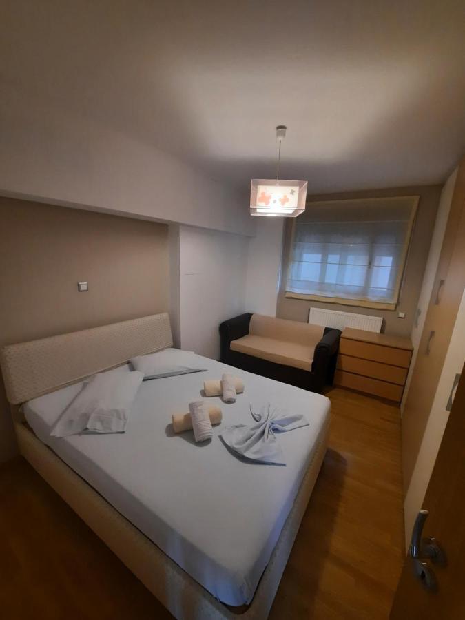 Sofia Apartamento Loútsa Exterior foto